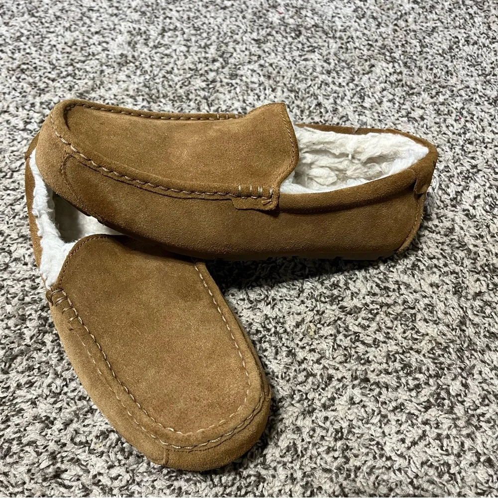 Koolaburra Men's Suede Slip-On Moccasins in Tan Size 11